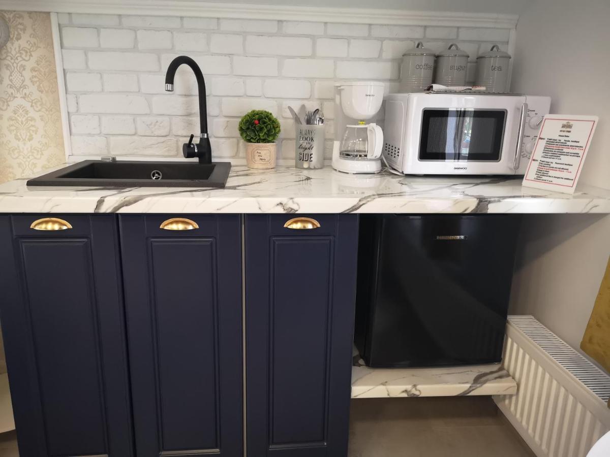Ivy Boutique Apartment Брашов Екстериор снимка