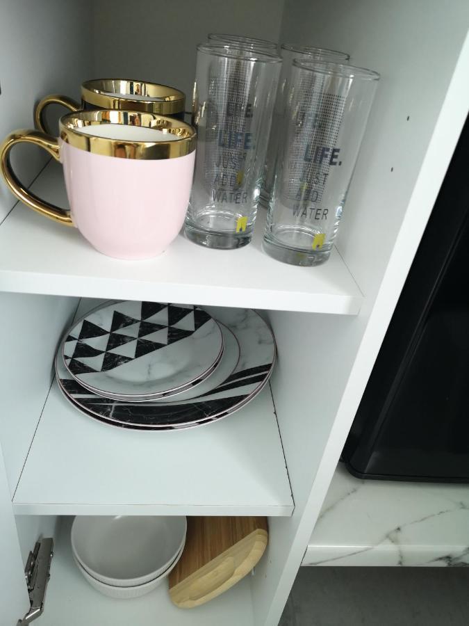 Ivy Boutique Apartment Брашов Екстериор снимка